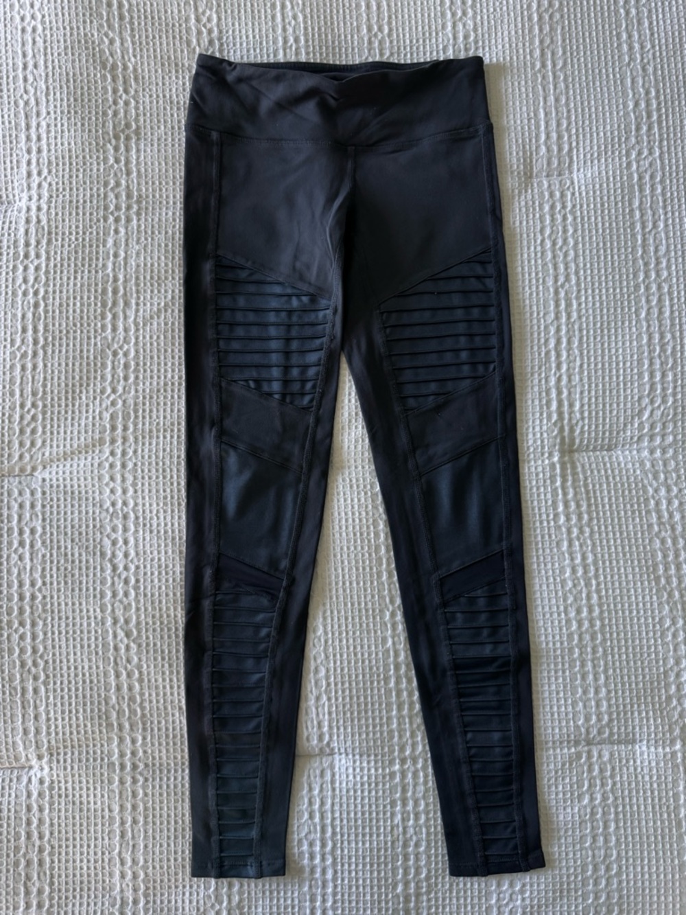 Alo Yoga High-Waisted Moto Ribbed Detail Grey Leggings